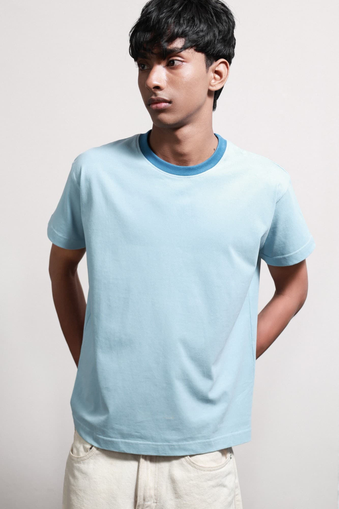 Contrast neck t-shirt